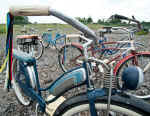 vintage bikes.jpg (346451 bytes)